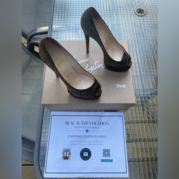 Authenticated Women's Christian Louboutin Palais Royal
Suede Bronze size 35 - Picture 3 of 15